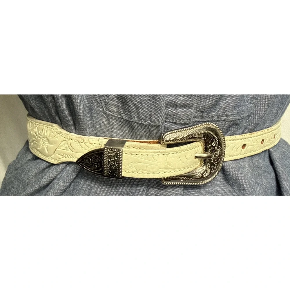 Vintage Western Tooled Belt White Leather Silver Buckle Kids 25